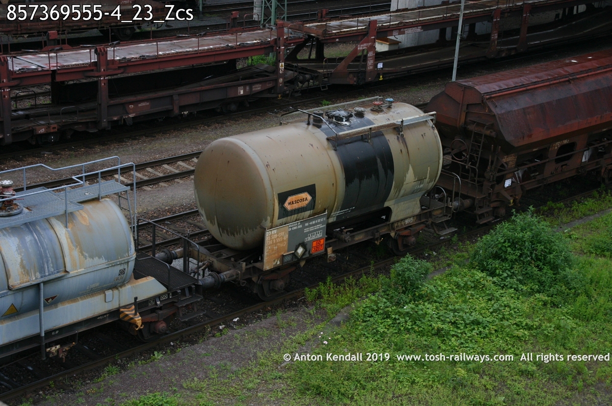 857369555-4_23_Zcs.jpg